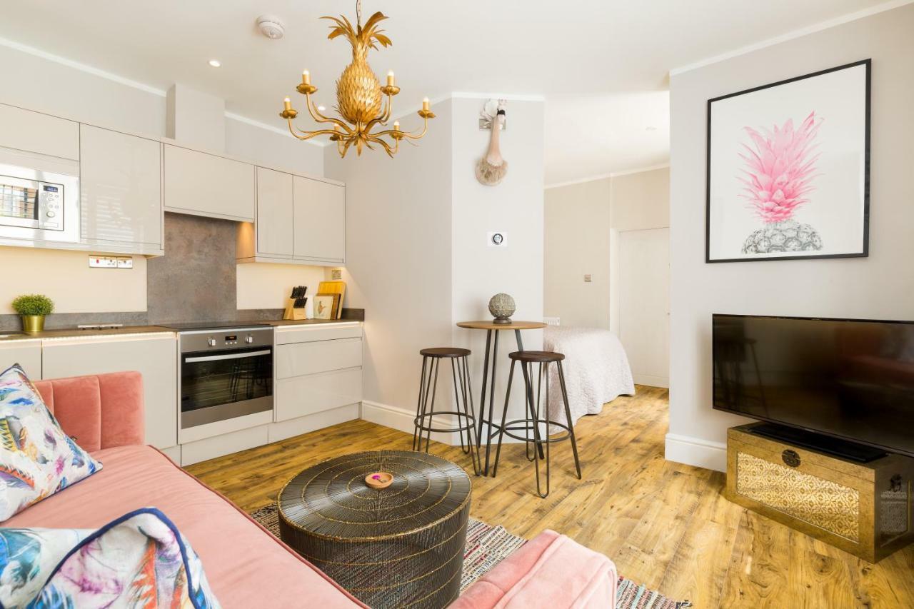 L-Spa Boutique Apartments 레밍톤 외부 사진